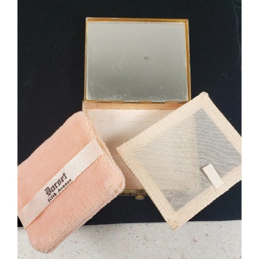 Vintage 1950's Dorset Fifth Avenue Powder Compact Lucite Silver Glitter Confetti